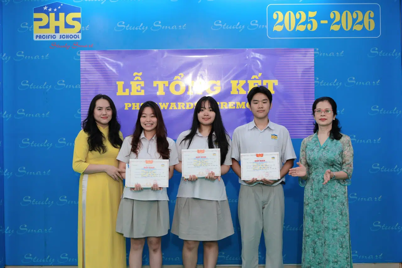 KHI NIỀM VUI NỞ HOA