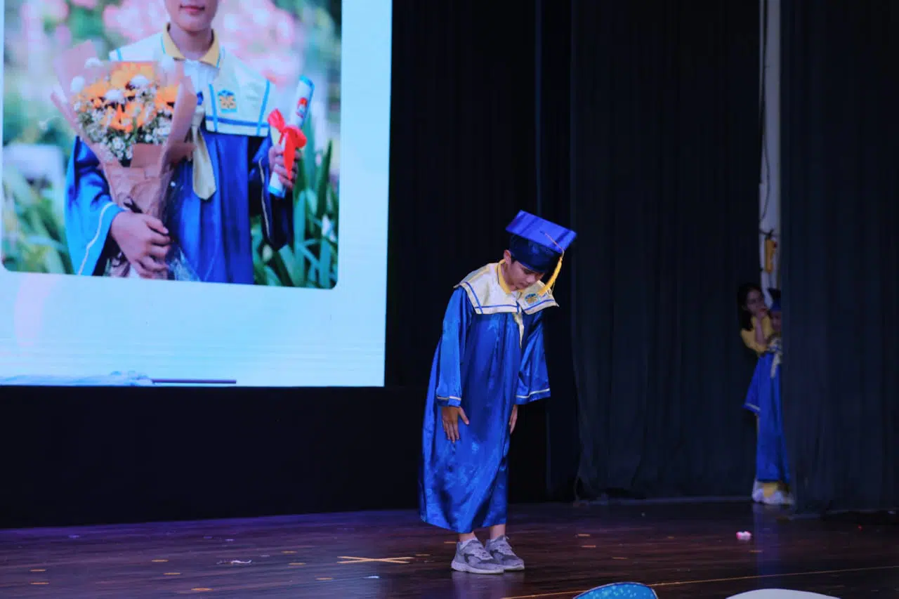 Lễ Tốt nghiệp Tiểu học