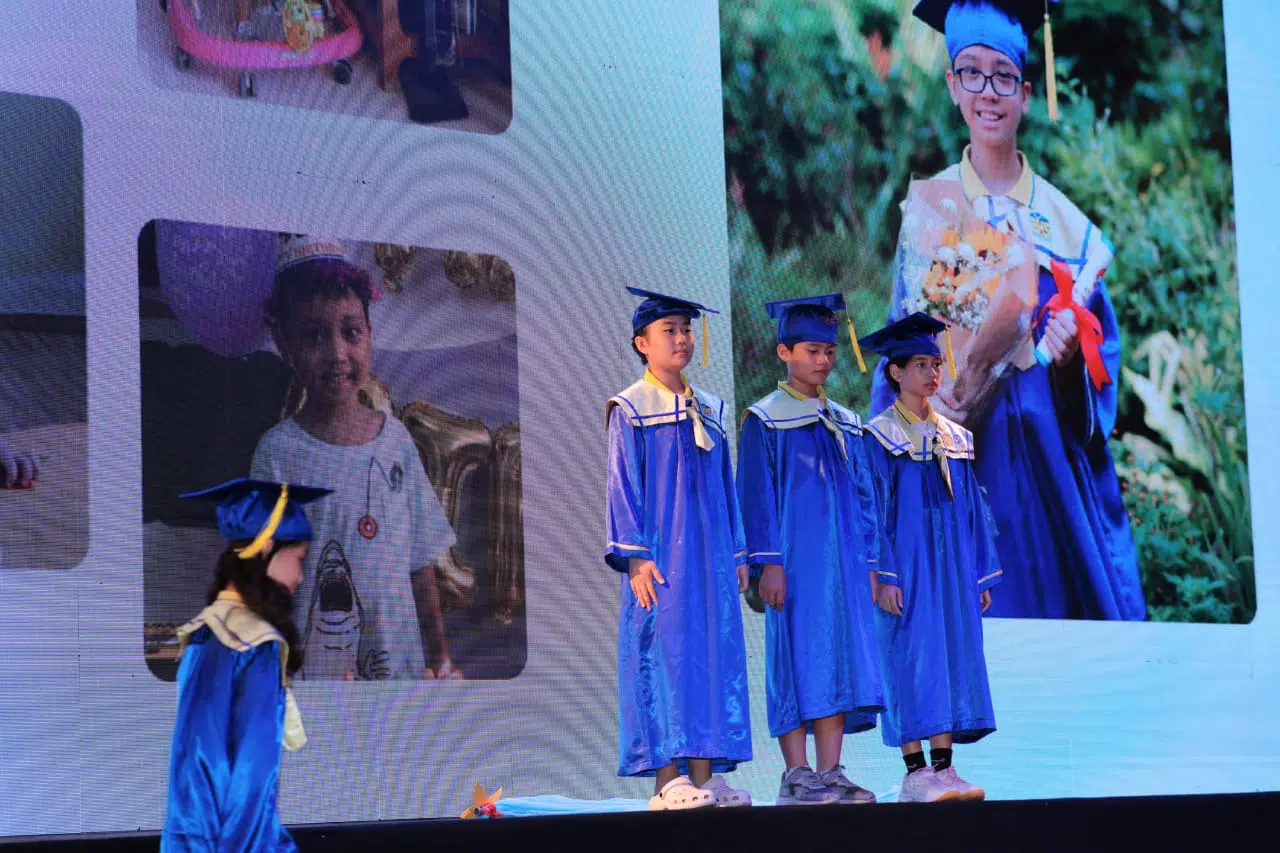 Lễ Tốt nghiệp Tiểu học