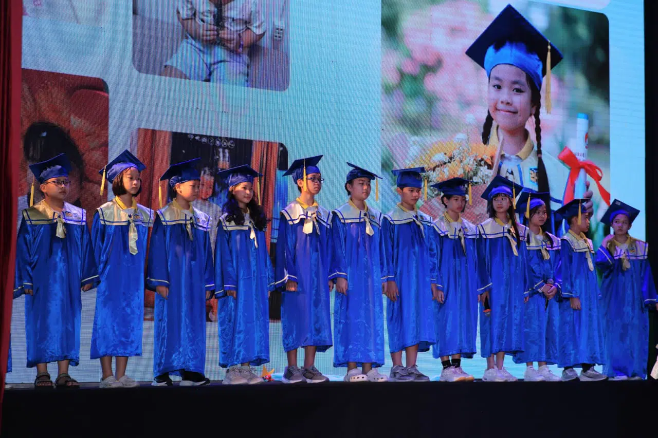 Lễ Tốt nghiệp Tiểu học