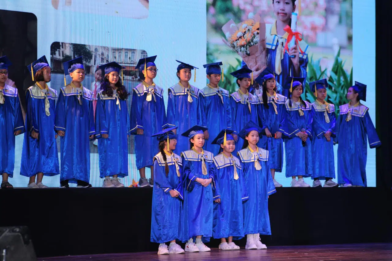 Lễ Tốt nghiệp Tiểu học