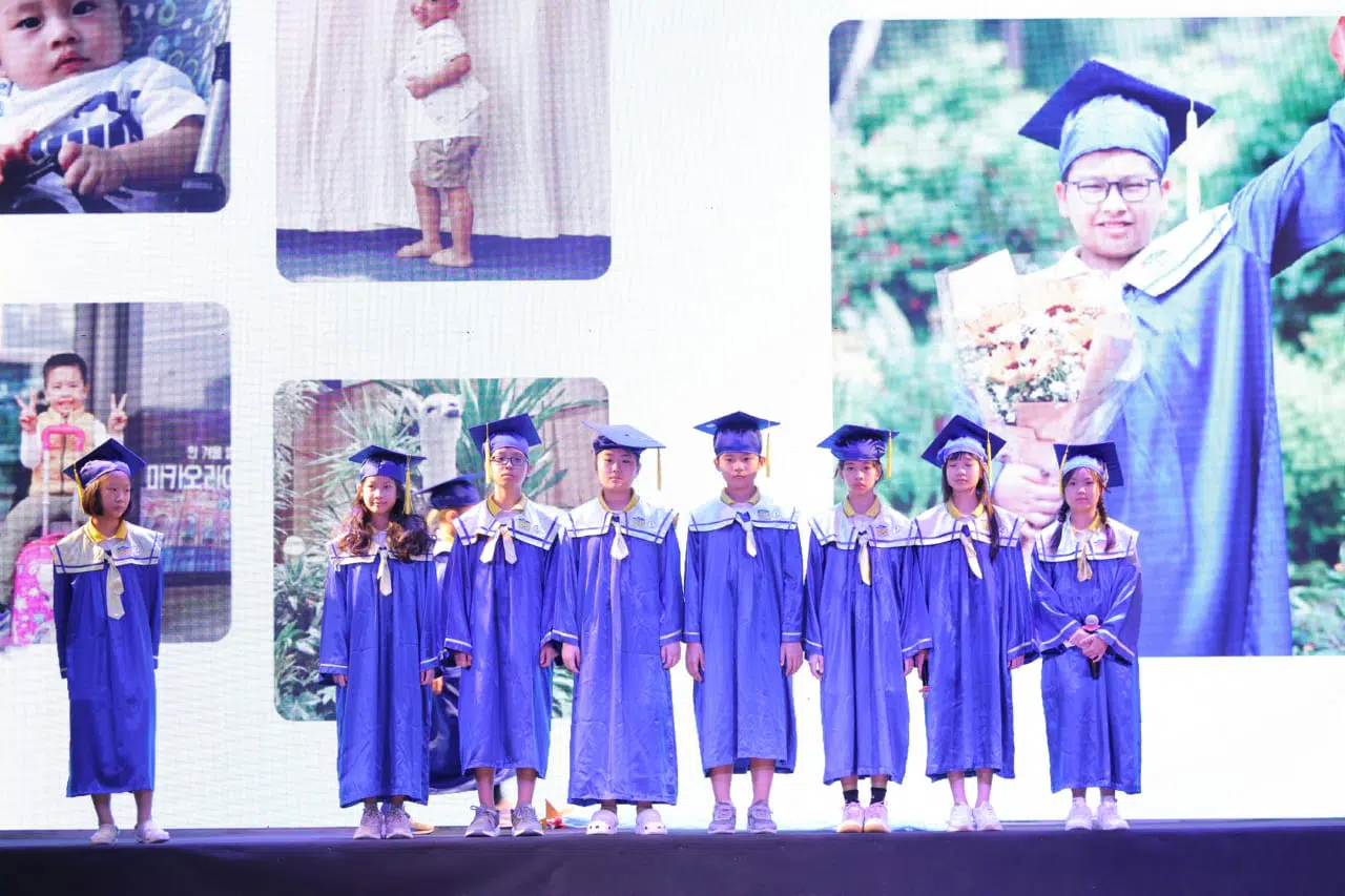 Lễ Tốt nghiệp Tiểu học
