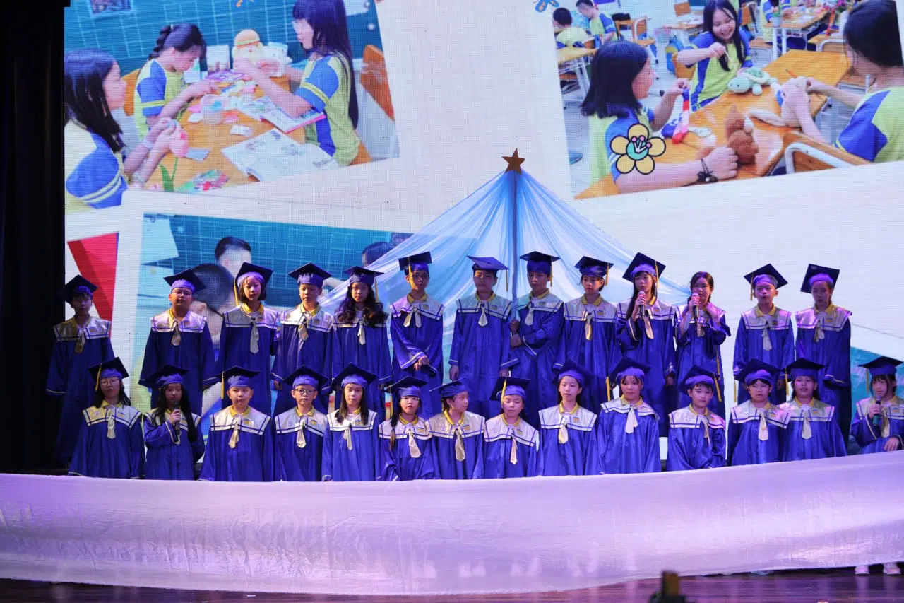 Lễ Tốt nghiệp Tiểu học