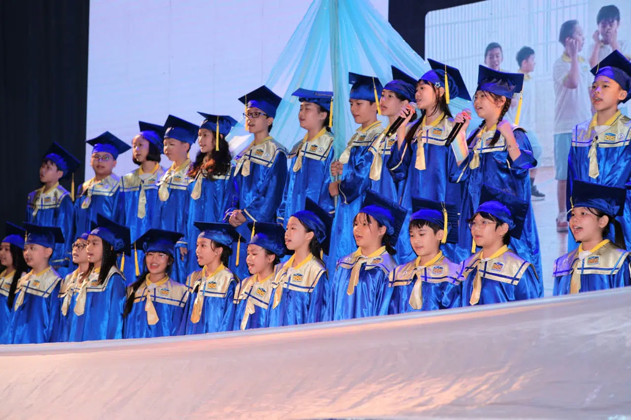 Lễ Tốt nghiệp Tiểu học