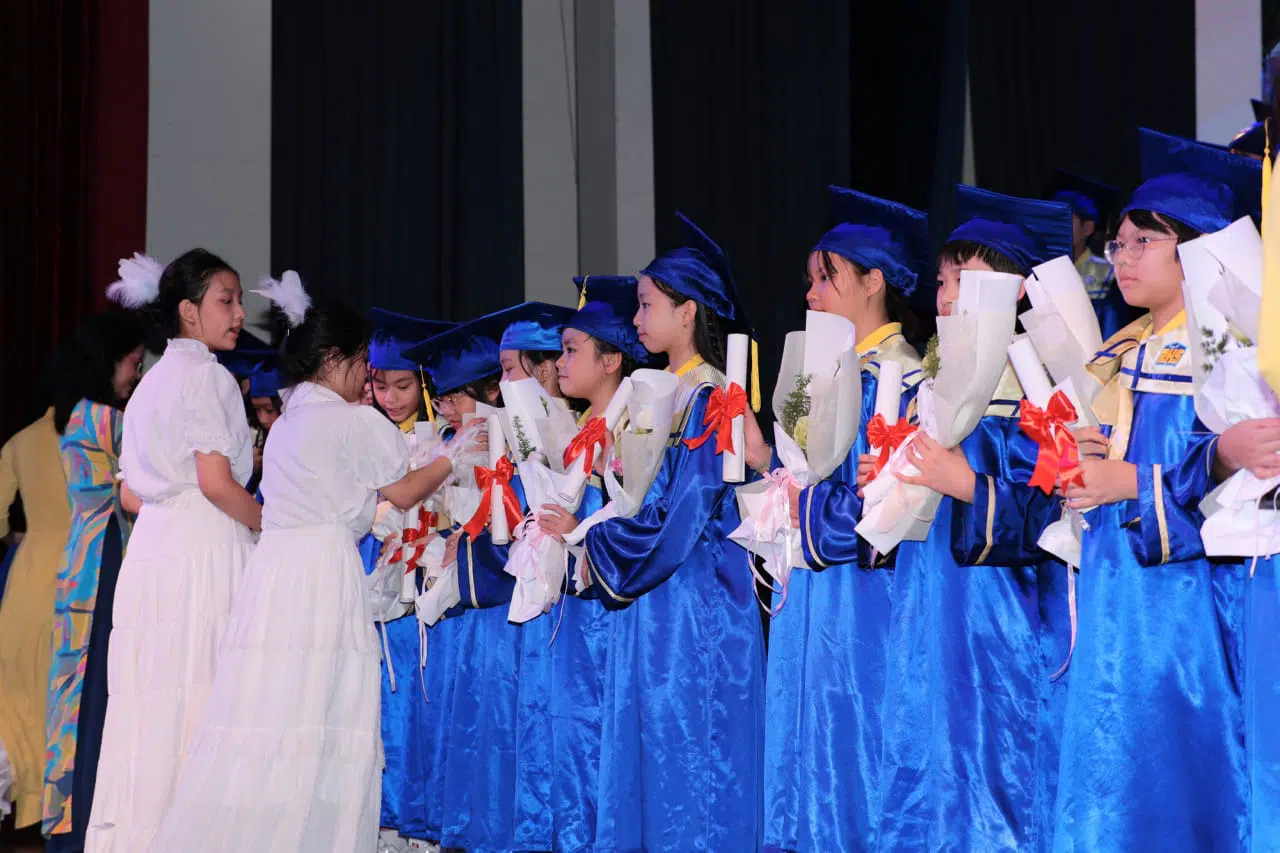 Lễ Tốt nghiệp Tiểu học