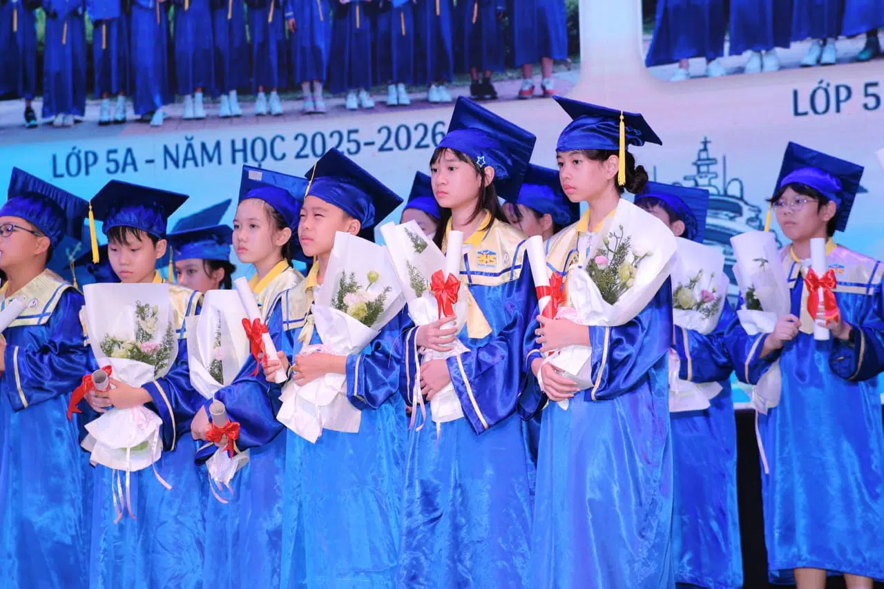 Lễ Tốt nghiệp Tiểu học