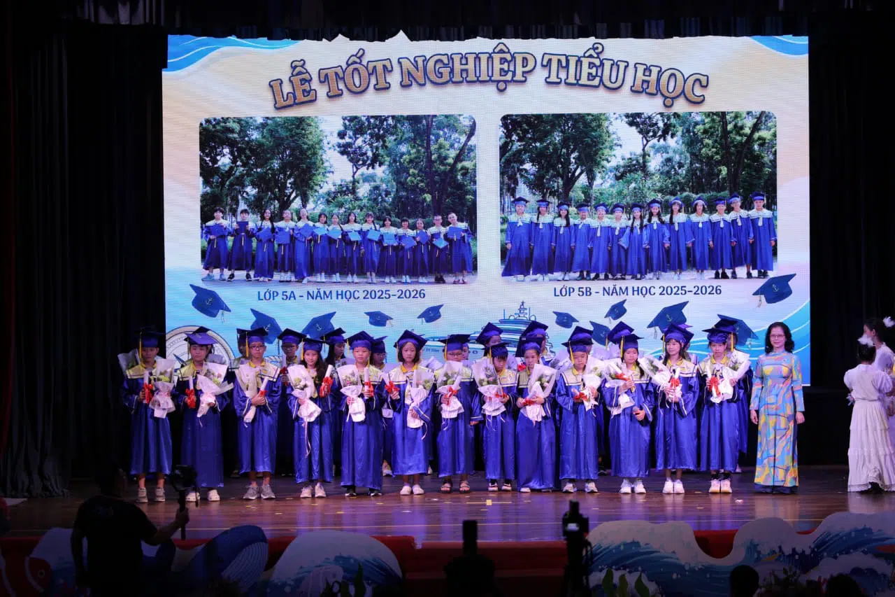 Lễ Tốt nghiệp Tiểu học