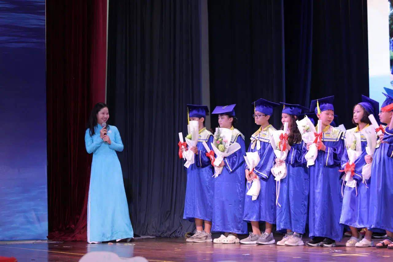 Lễ Tốt nghiệp Tiểu học