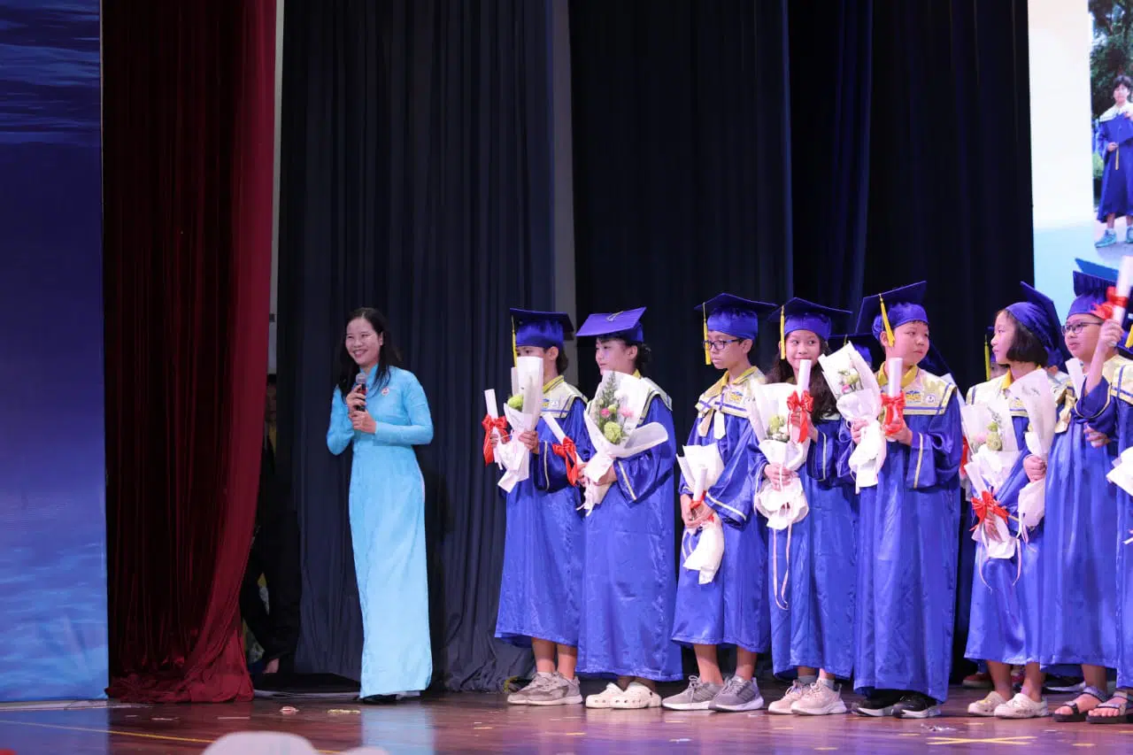 Lễ Tốt nghiệp Tiểu học