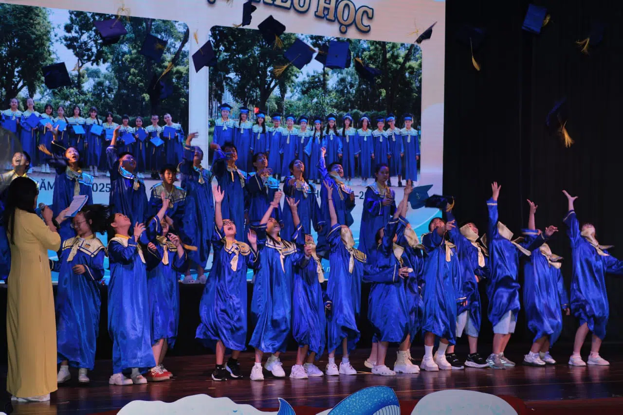 Lễ Tốt nghiệp Tiểu học