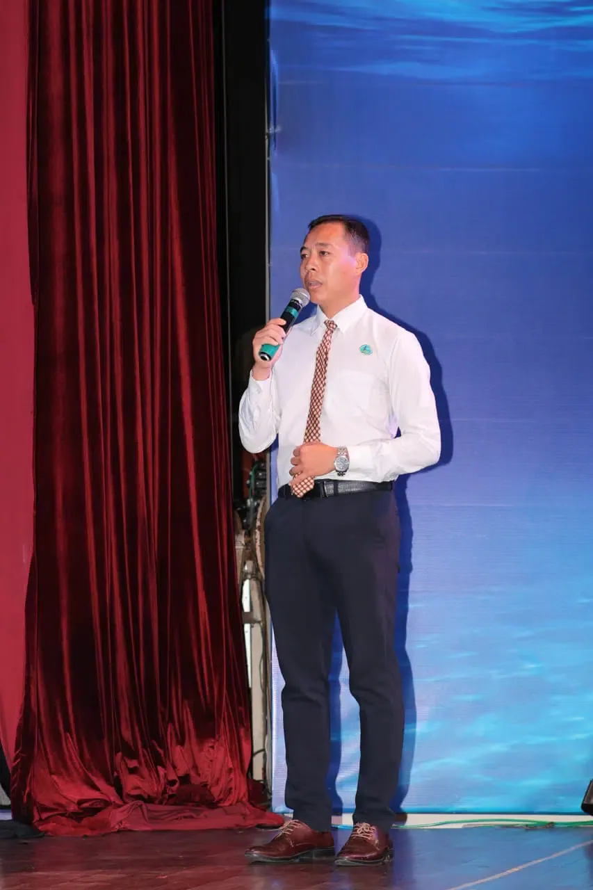 Chạm