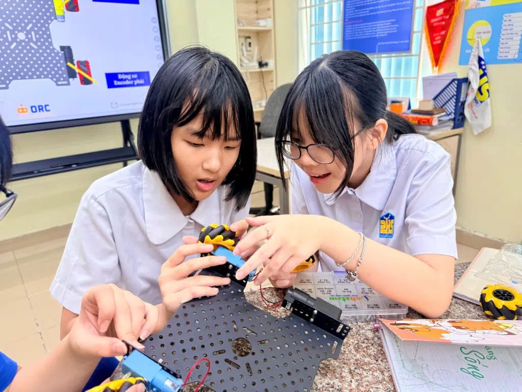 HỌC BỔNG CÁNH CHIM ĐẦU ĐÀN