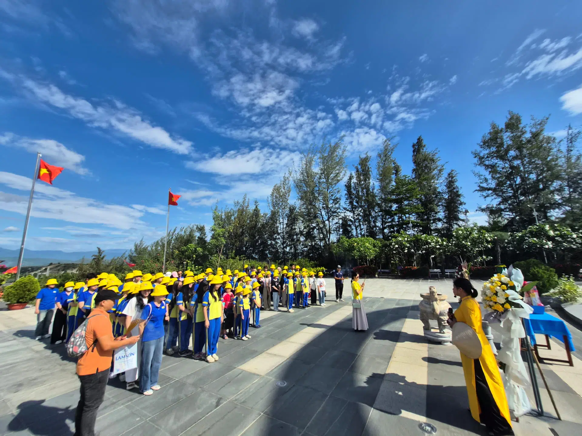 GẠC MA - LỊCH SỬ CHẠM TRÁI TIM