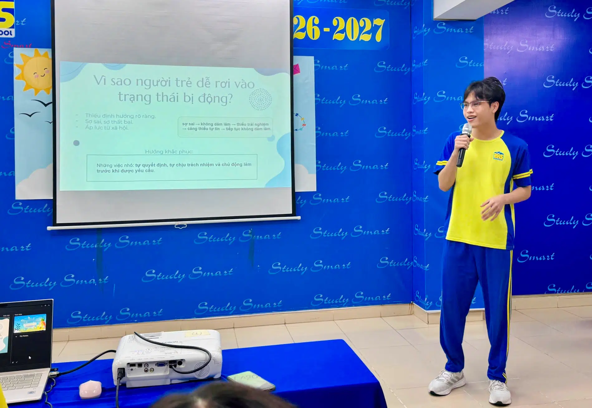 VUI VẺ & CHỦ ĐỘNG BỨT PHÁ!