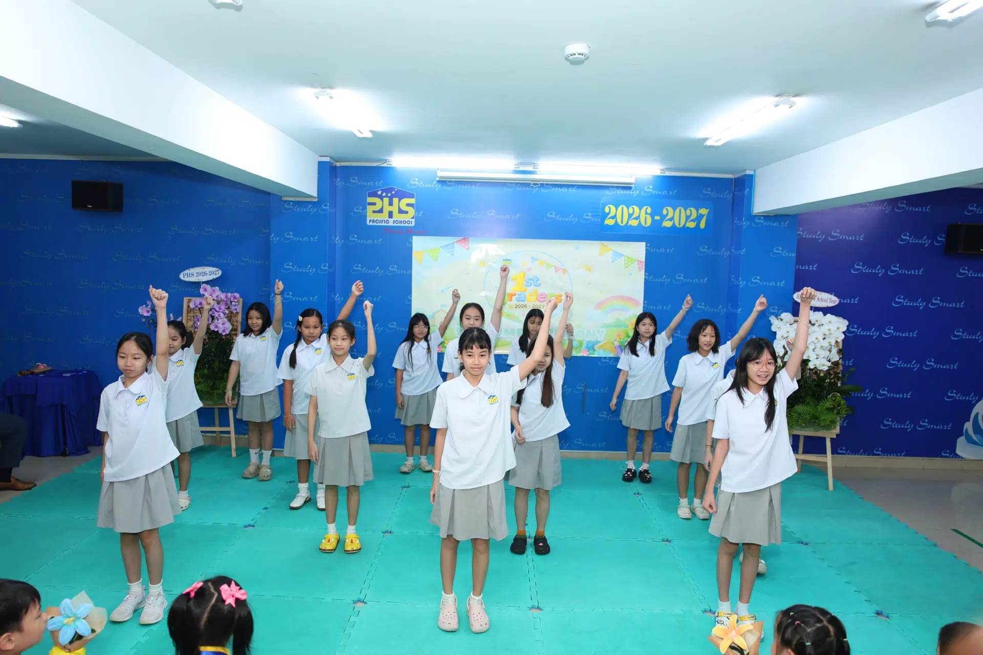 PHS CHÀO ĐÓN CÁC MẶT TRỜI NHỎ