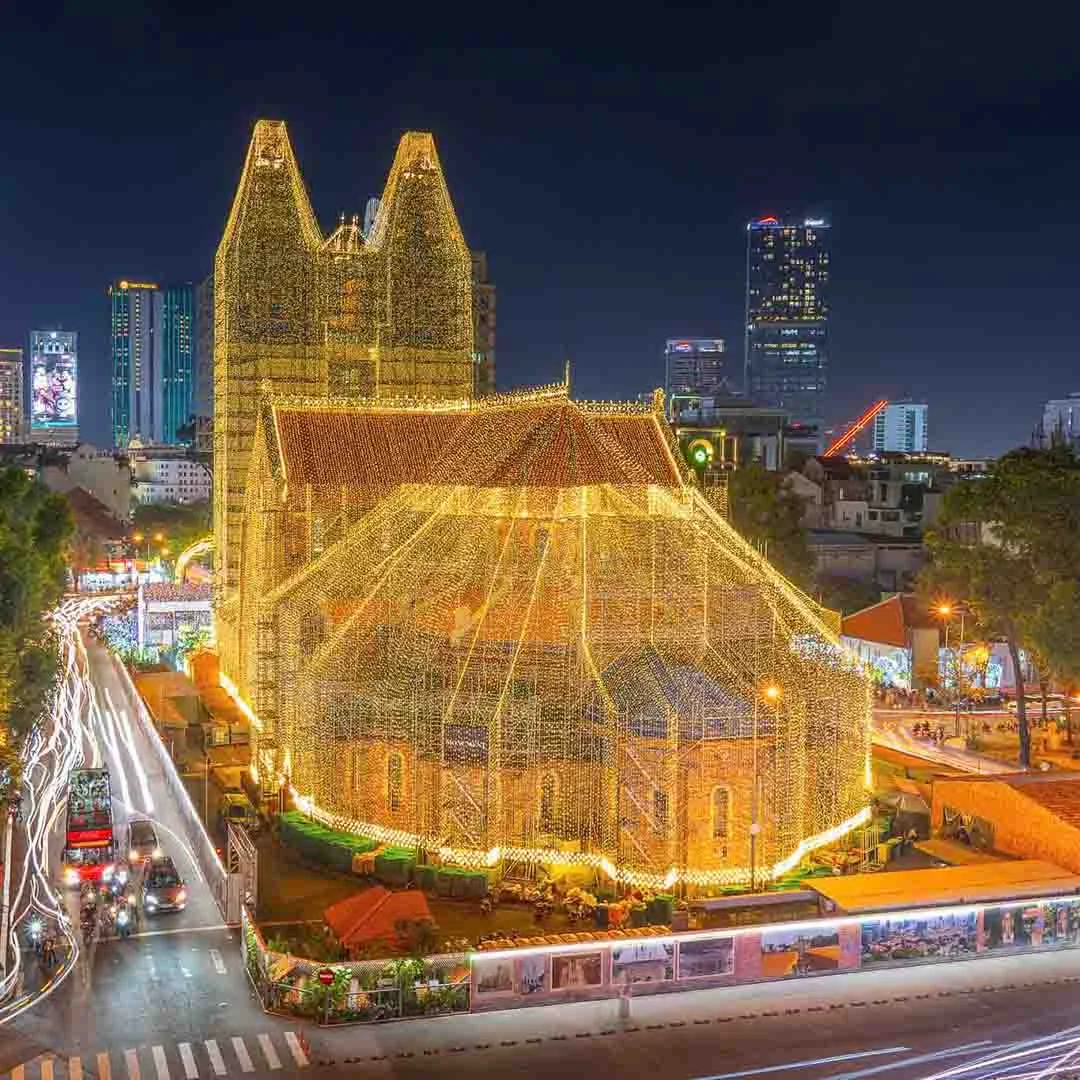 Nhà thờ Đức Bà / Notre Cathedral